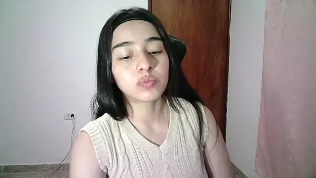 Snapshot of aineangeel chatting on October 11, 2025, 12:43 am aineangeel online show from October 11, 2025, 12:43 am