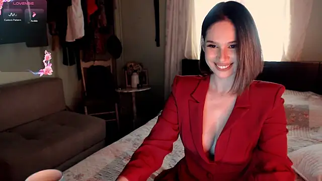 Karimbeauty online show from November 27, 2025, 4:53 pm