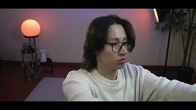 Snapshot of SrLuis18 chatting on February 11, 2025, 1:31 am SrLuis18 online show from February 11, 2025, 1:31 am