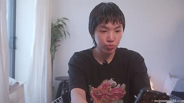 Snapshot of meganmei666 chatting on May 18, 2026, 6:14 pm meganmei666 online show from May 18, 2026, 6:14 pm