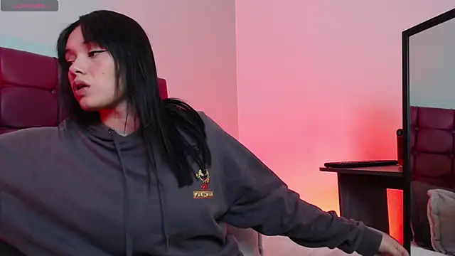 megan lover online show from November 27, 2025, 2:35 am