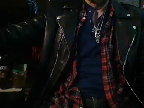 mrdemoncrowly online show from December 5, 2024, 3:37 am