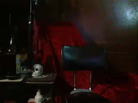 mrdemoncrowly online show from December 8, 2024, 5:18 am