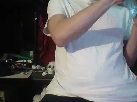 mrdemoncrowly online show from December 17, 2024, 4:34 am