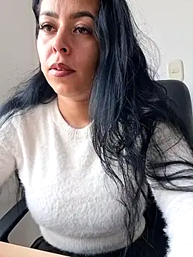 Emily Wane online show from June 5, 2026, 4:56 pm