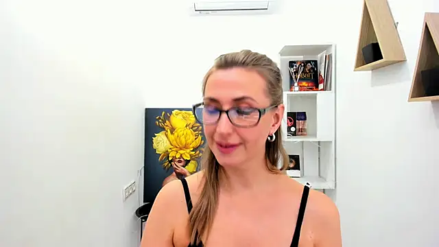 PassionGlow online show from January 26, 2025, 10:35 pm