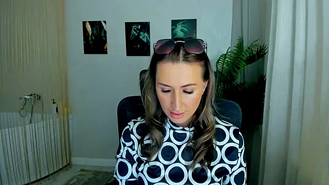 PassionGlow online show from May 2, 2026, 7:41 pm
