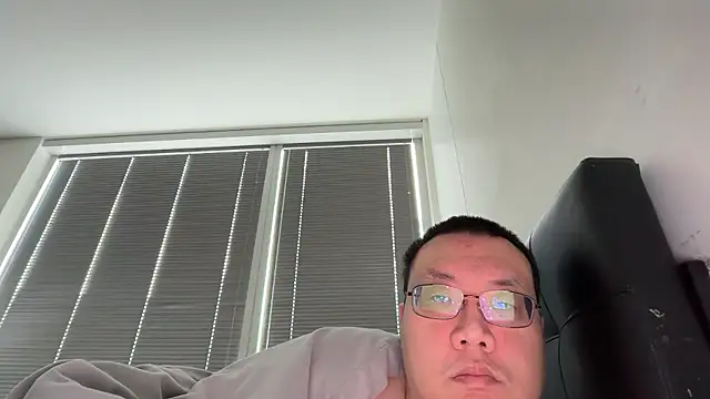 slaveasianboy online show from May 7, 2026, 7:19 pm