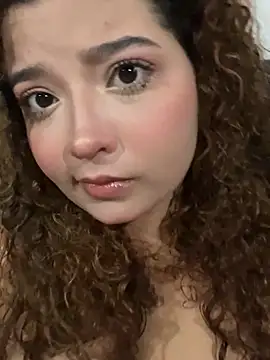 Snapshot of CharlotteMillers chatting on December 22, 2024, 2:28 am CharlotteMillers online show from December 22, 2024, 2:28 am