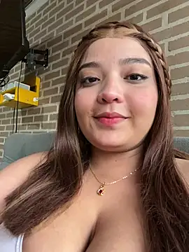 Snapshot of CharlotteMillers chatting on January 1, 2025, 9:31 pm CharlotteMillers online show from January 1, 2025, 9:31 pm