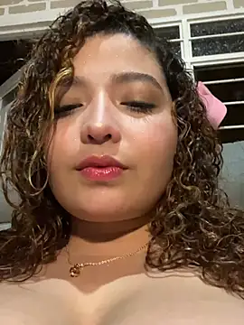 Snapshot of CharlotteMillers chatting on January 2, 2025, 11:38 pm CharlotteMillers online show from January 2, 2025, 11:38 pm