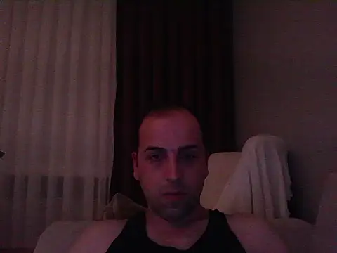 Snapshot of Yldrmm_9553 chatting on June 30, 2026, 8:32 pm Yldrmm 9553 online show from June 30, 2026, 8:32 pm