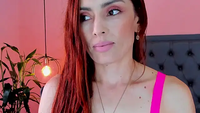 Snapshot of _aline_hall chatting on February 12, 2025, 2:32 pm aline hall online show from February 12, 2025, 2:32 pm