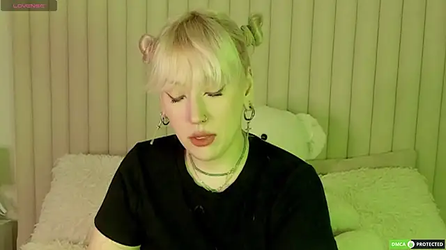 RachelCart online show from September 12, 2025, 3:06 am