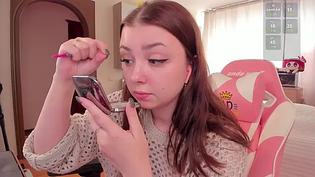 elisejays online show from January 31, 2025, 9:59 am