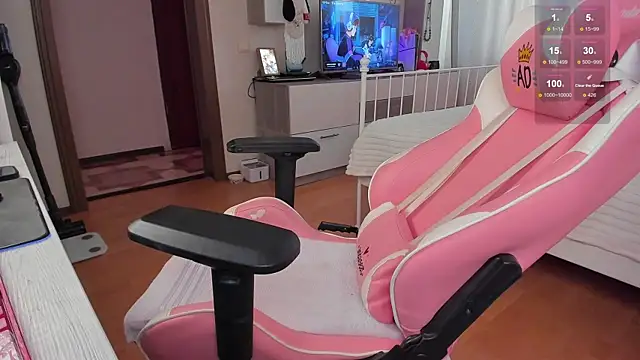 elisejays online show from March 9, 2025, 1:59 pm