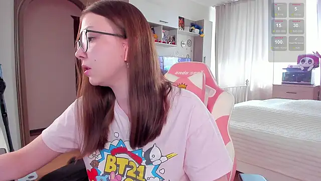 elisejays online show from March 15, 2025, 10:57 am