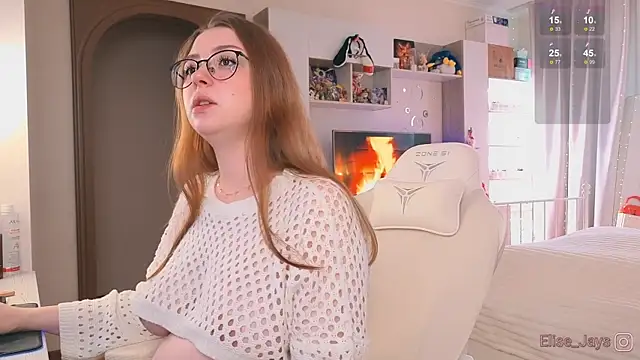 elisejays online show from October 4, 2025, 12:47 pm