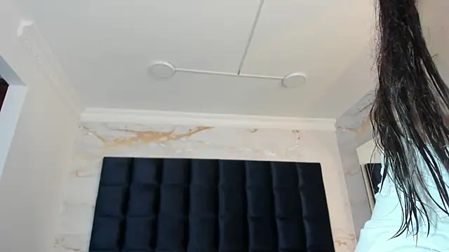 EVELIN MASON online show from September 14, 2025, 7:35 pm