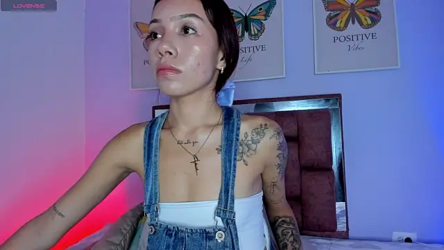 Snapshot of amysc chatting on January 4, 2025, 9:20 pm amysc online show from January 4, 2025, 9:20 pm