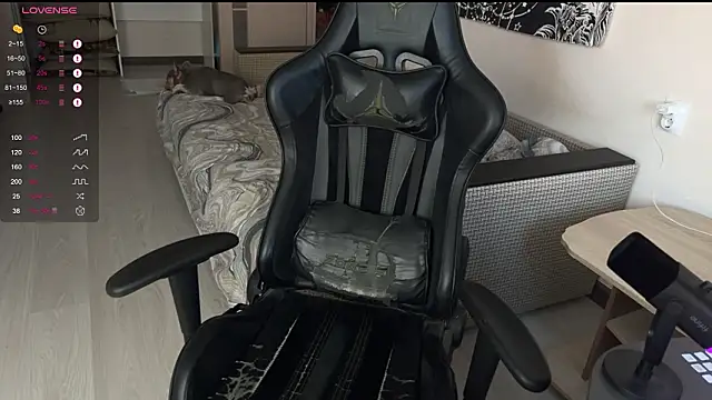 carthylovvve online show from February 19, 2026, 2:35 pm