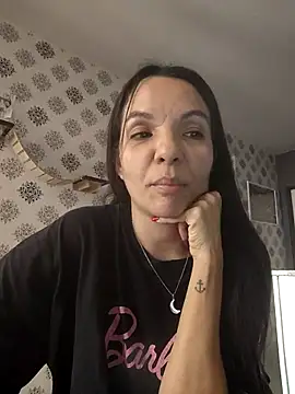 Snapshot of samilux5 chatting on September 18, 2025, 4:20 pm samilux5 online show from September 18, 2025, 4:20 pm