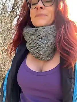 Snapshot of die-EinHORNY-WG chatting on March 24, 2026, 11:37 am die-EinHORNY-WG online show from March 24, 2026, 11:37 am