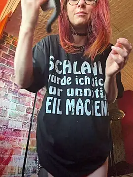 Snapshot of die-EinHORNY-WG chatting on April 11, 2026, 2:54 pm die-EinHORNY-WG online show from April 11, 2026, 2:54 pm