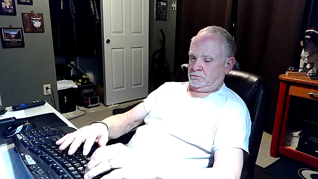 nobledad online show from February 3, 2026, 1:37 am