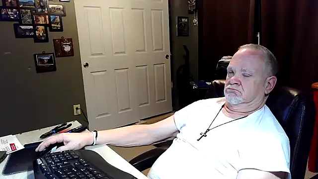 Snapshot of nobledad chatting on February 8, 2026, 10:40 am nobledad online show from February 8, 2026, 10:40 am