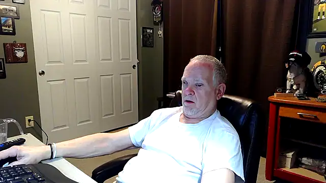 Snapshot of nobledad chatting on February 16, 2026, 12:01 pm nobledad online show from February 16, 2026, 12:01 pm