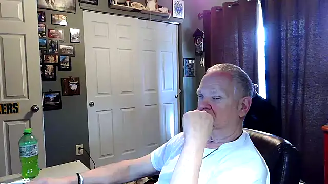 Snapshot of nobledad chatting on February 17, 2026, 8:37 pm nobledad online show from February 17, 2026, 8:37 pm