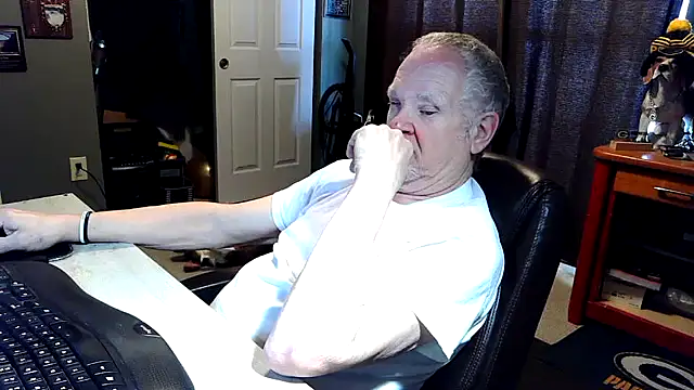 Snapshot of nobledad chatting on March 17, 2026, 6:33 pm nobledad online show from March 17, 2026, 6:33 pm