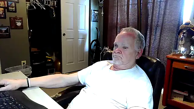 Snapshot of nobledad chatting on March 18, 2026, 6:55 pm nobledad online show from March 18, 2026, 6:55 pm