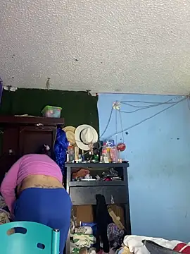 CamelliaLong online show from December 23, 2025, 2:20 am