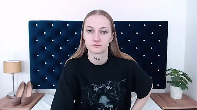 Snapshot of AlexaTease chatting on January 27, 2025, 10:49 am AlexaTease online show from January 27, 2025, 10:49 am