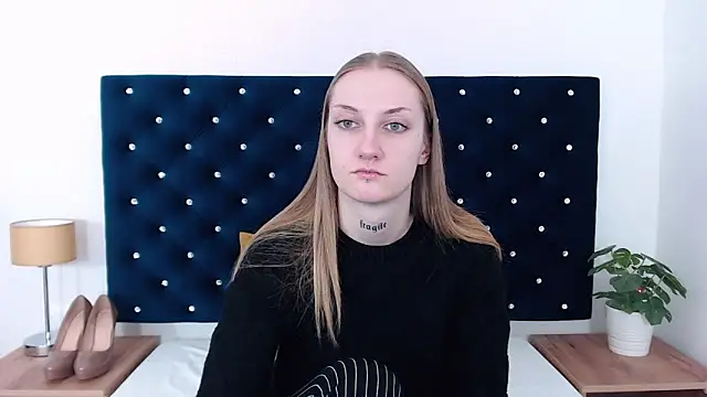 Snapshot of AlexaTease chatting on January 30, 2025, 12:27 pm AlexaTease online show from January 30, 2025, 12:27 pm