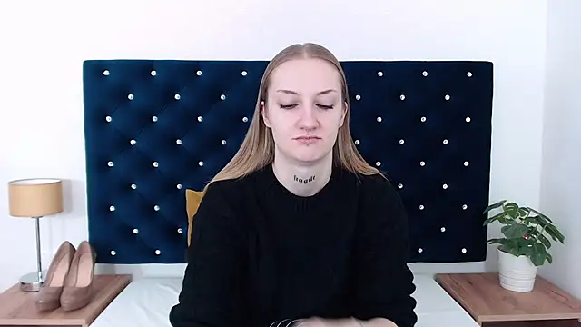 Snapshot of AlexaTease chatting on January 31, 2025, 11:24 am AlexaTease online show from January 31, 2025, 11:24 am