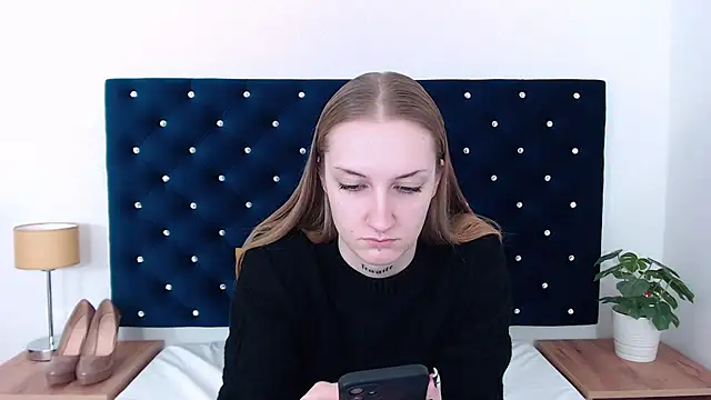 Snapshot of AlexaTease chatting on January 31, 2025, 2:28 pm AlexaTease online show from January 31, 2025, 2:28 pm