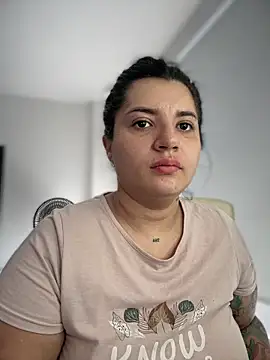 horny roomiess online show from December 21, 2024, 1:42 pm