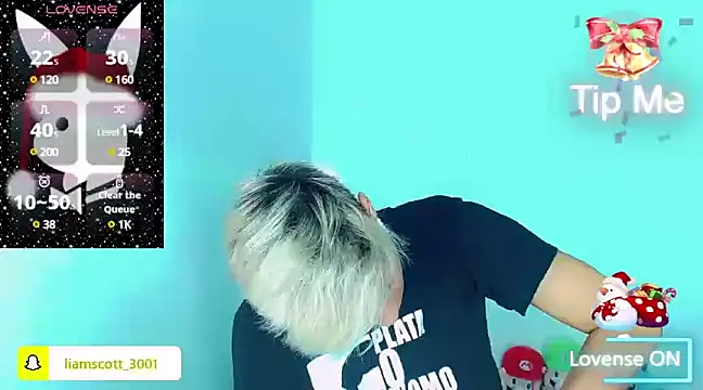 Liamscott  online show from December 19, 2024, 4:23 am