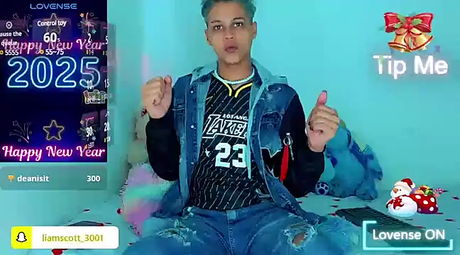 Liamscott  online show from January 5, 2025, 6:35 am