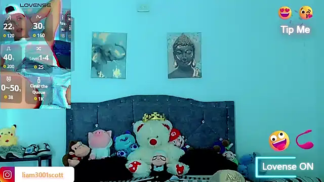 Liamscott  online show from November 28, 2025, 7:05 pm