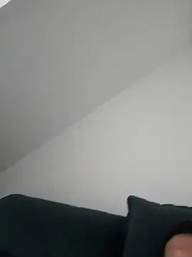 Snapshot of pierre0810 chatting on December 22, 2025, 9:34 pm pierre0810 online show from December 22, 2025, 9:34 pm