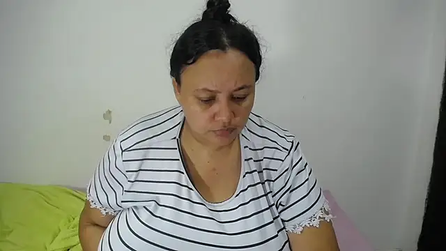 CrushOnMe  online show from July 2, 2026, 7:20 pm