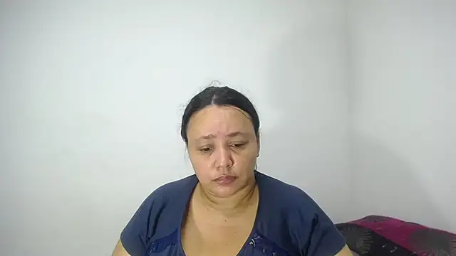 CrushOnMe  online show from July 27, 2026, 1:12 am
