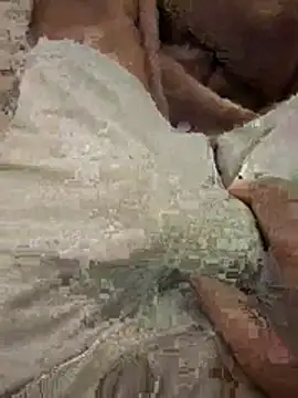 Lion323221 online show from February 18, 2026, 1:01 am