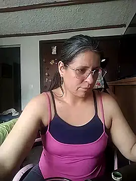 LucifernandaSw online show from April 30, 2026, 6:58 pm