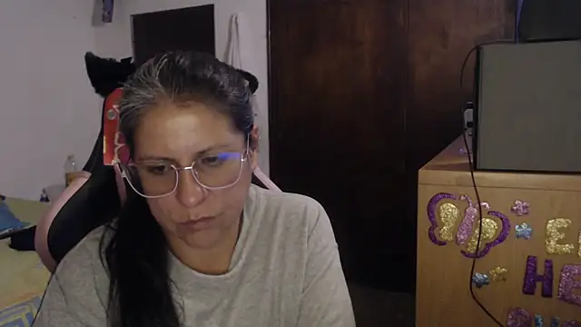 Snapshot of LucifernandaSw chatting on June 1, 2026, 1:18 am LucifernandaSw online show from June 1, 2026, 1:18 am