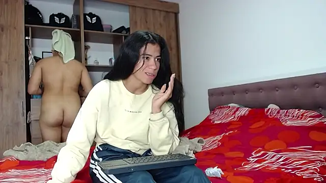 CleoAndAshley online show from February 25, 2025, 9:46 pm